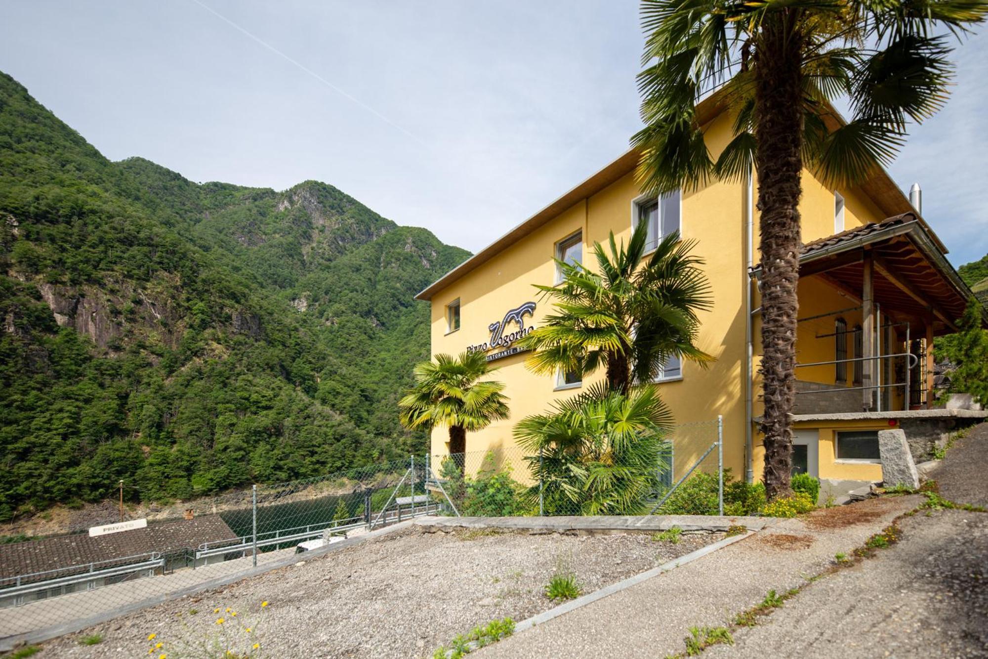 Hotel Pizzo Vogorno Esterno foto