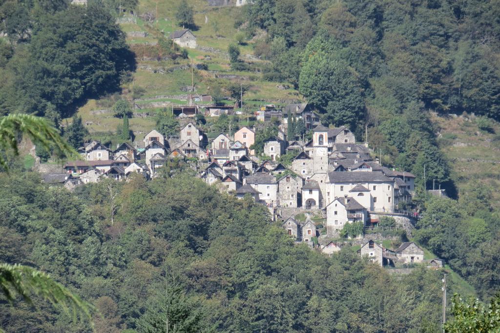Hotel Pizzo Vogorno Esterno foto